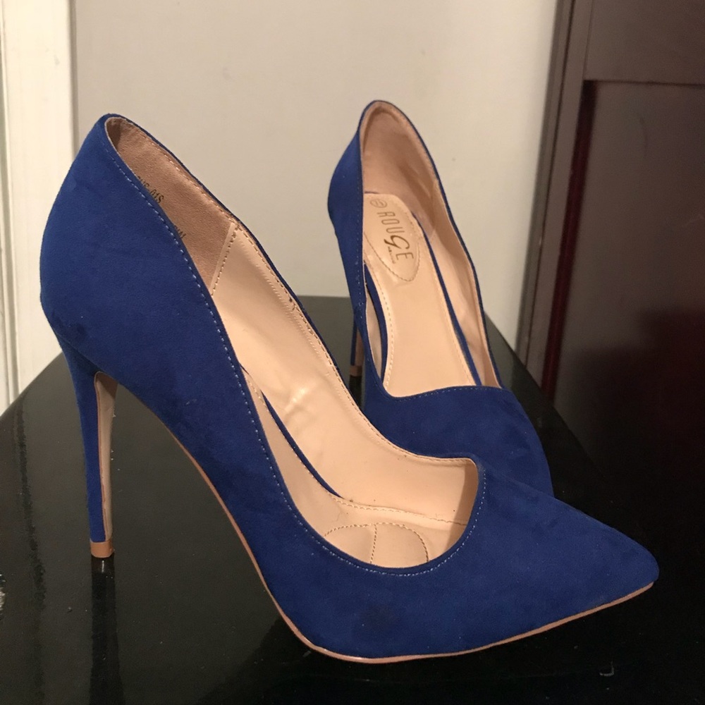 Rouge Helium Heels